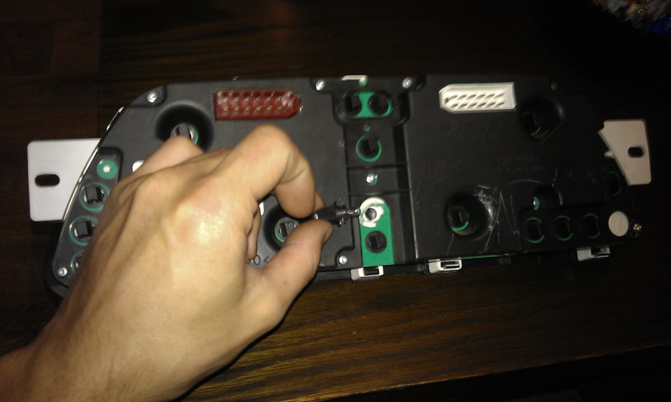 Подключение красного треугольника "Аварийки" и вкл. подсветки на ...