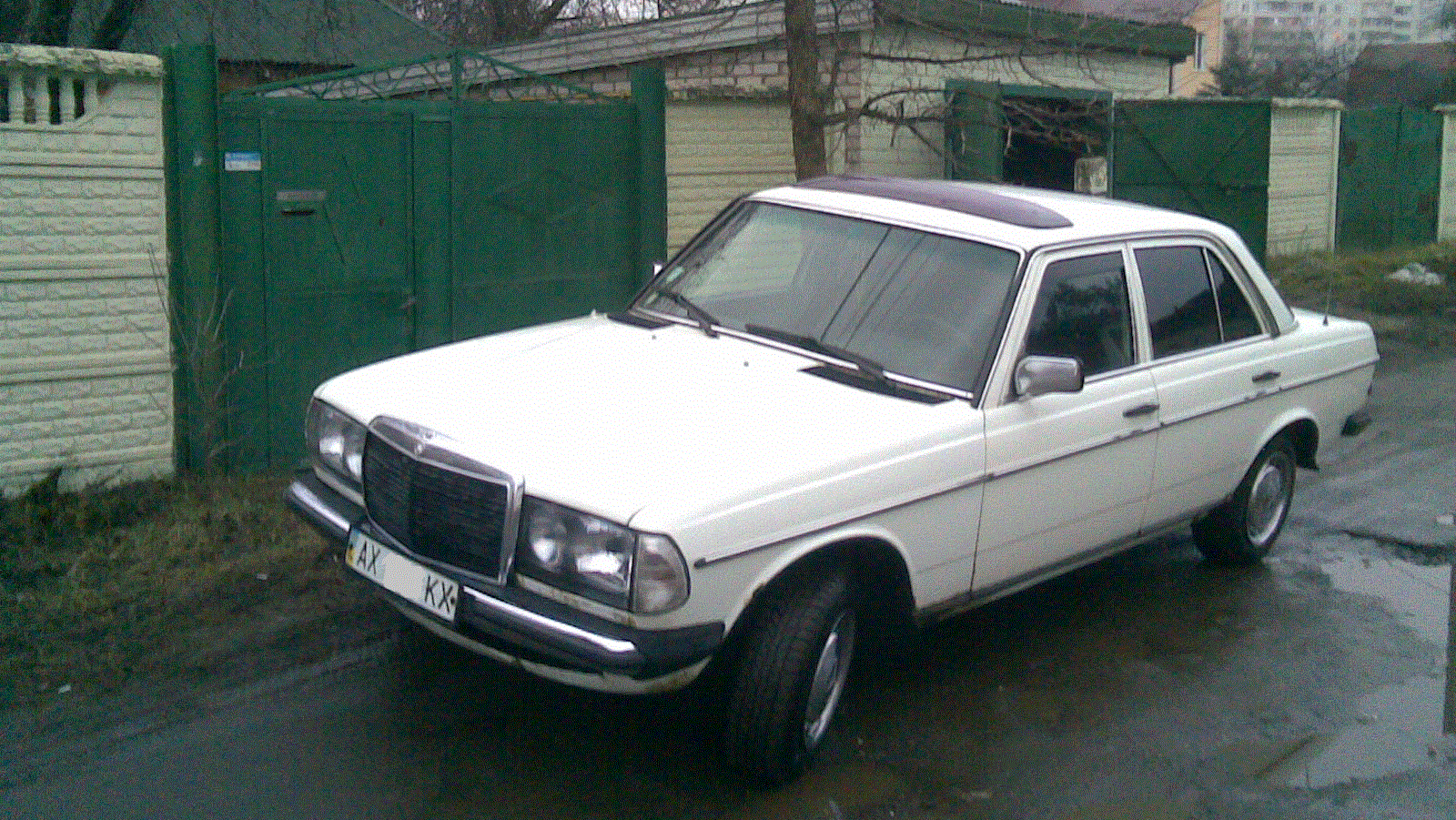 Mercedes-Benz W123 3.0 дизельный 1983 | 300 D на DRIVE2