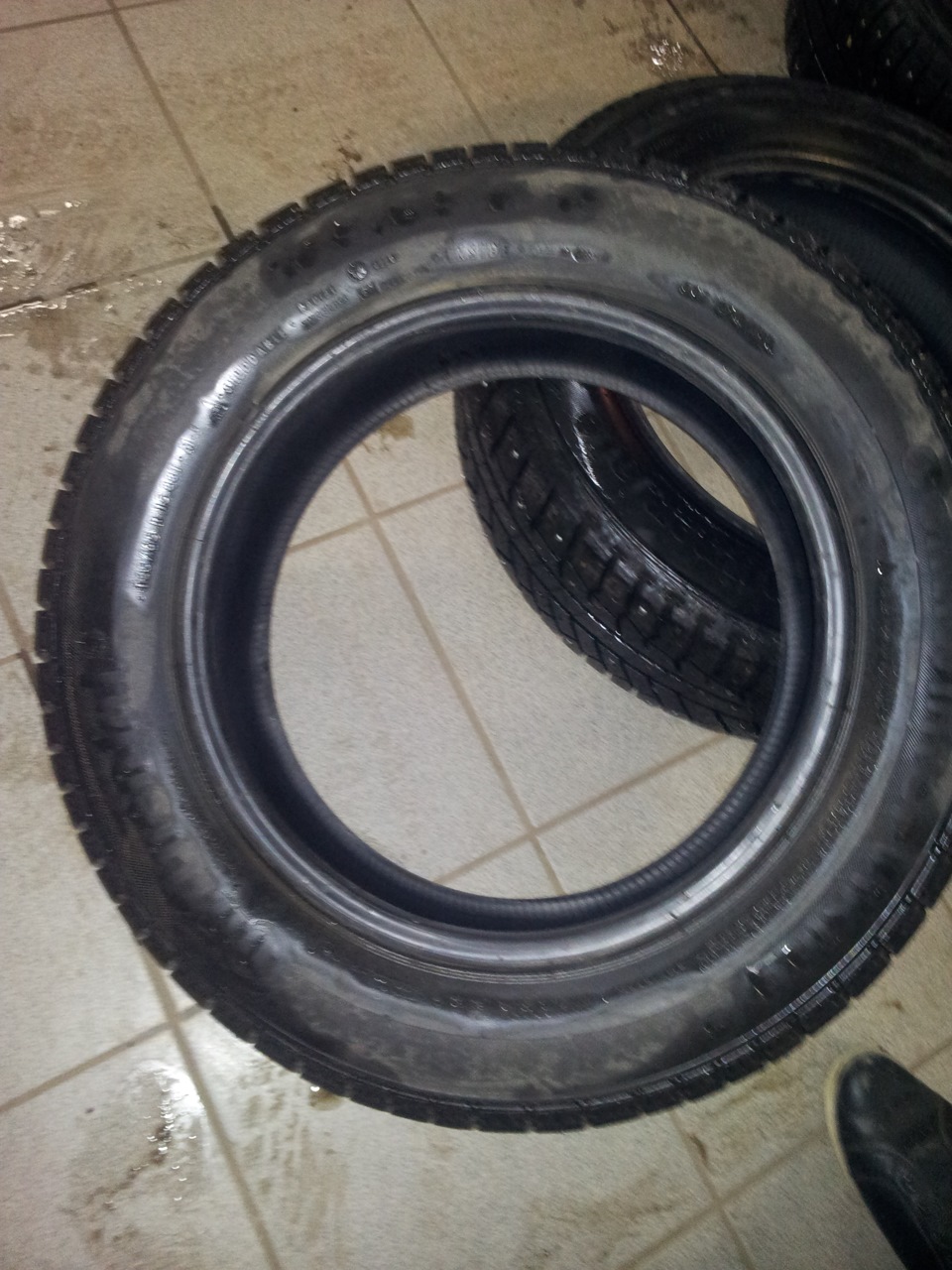 Временно! Продается комплект зимней резины Continental ...