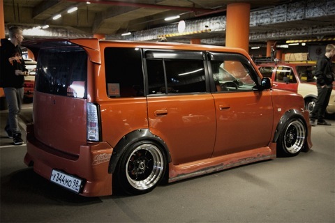 Bb work. Toyota bb ncp30. Работа бб. Тойота бб диски. 18 диски на тойота бб.