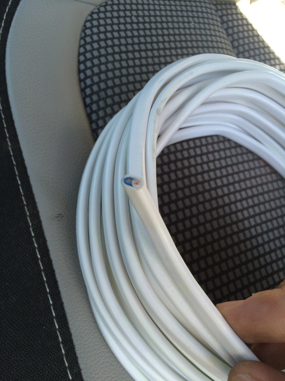 Подключение усилителя на фронт — KIA Ceed (2G), 1,6 л, 2013 года ...