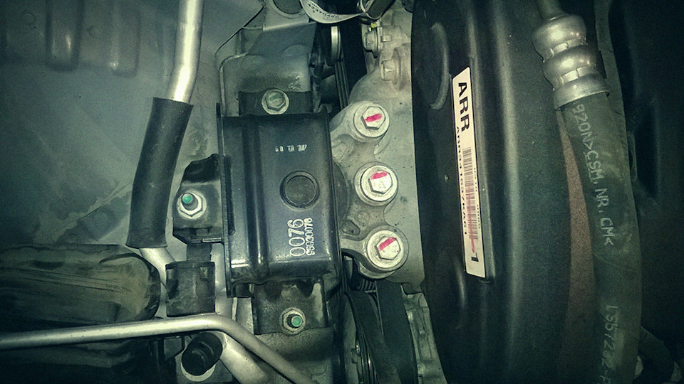 Акпп а140е 02а. Вибрация двигателя на передаче. Муфта сцепления шантуй каток sr 18. Опора двигателя задняя 2110. Подушка кпп ваз 2112 16 клапанов.