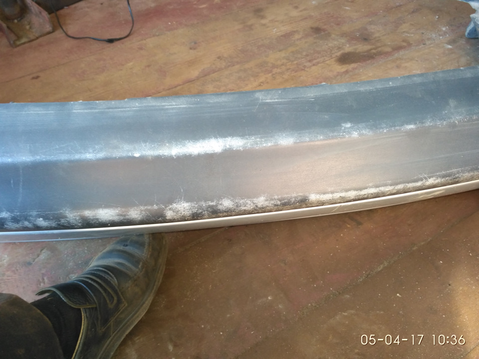 Задний. Погрузка — разгрузка. — Renault Laguna I