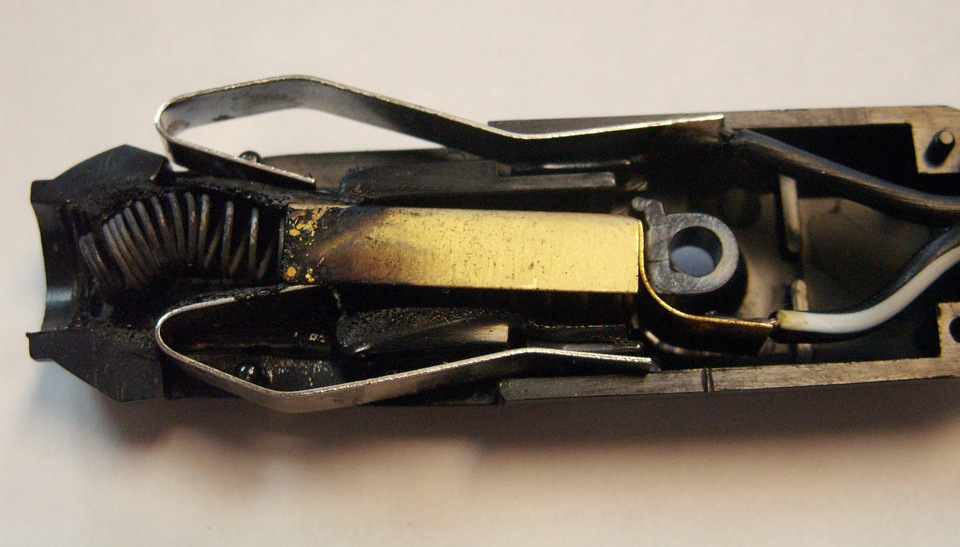 Пружинка как жучок вместо предохранителя — УАЗ Patriot, 2,7 л, 2009 ...