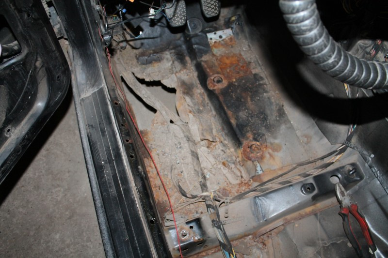 Пол е39. Ремкомплект пола БМВ е36. Ремкомплект пола BMW e36 седан. Пол BMW e36. Пол БМВ е34.