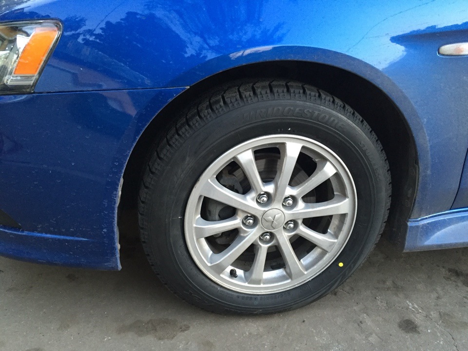 Шины Bridgestone Blizzak VRX 205/60 R16 92S — Mitsubishi Lancer X, 2 л ...