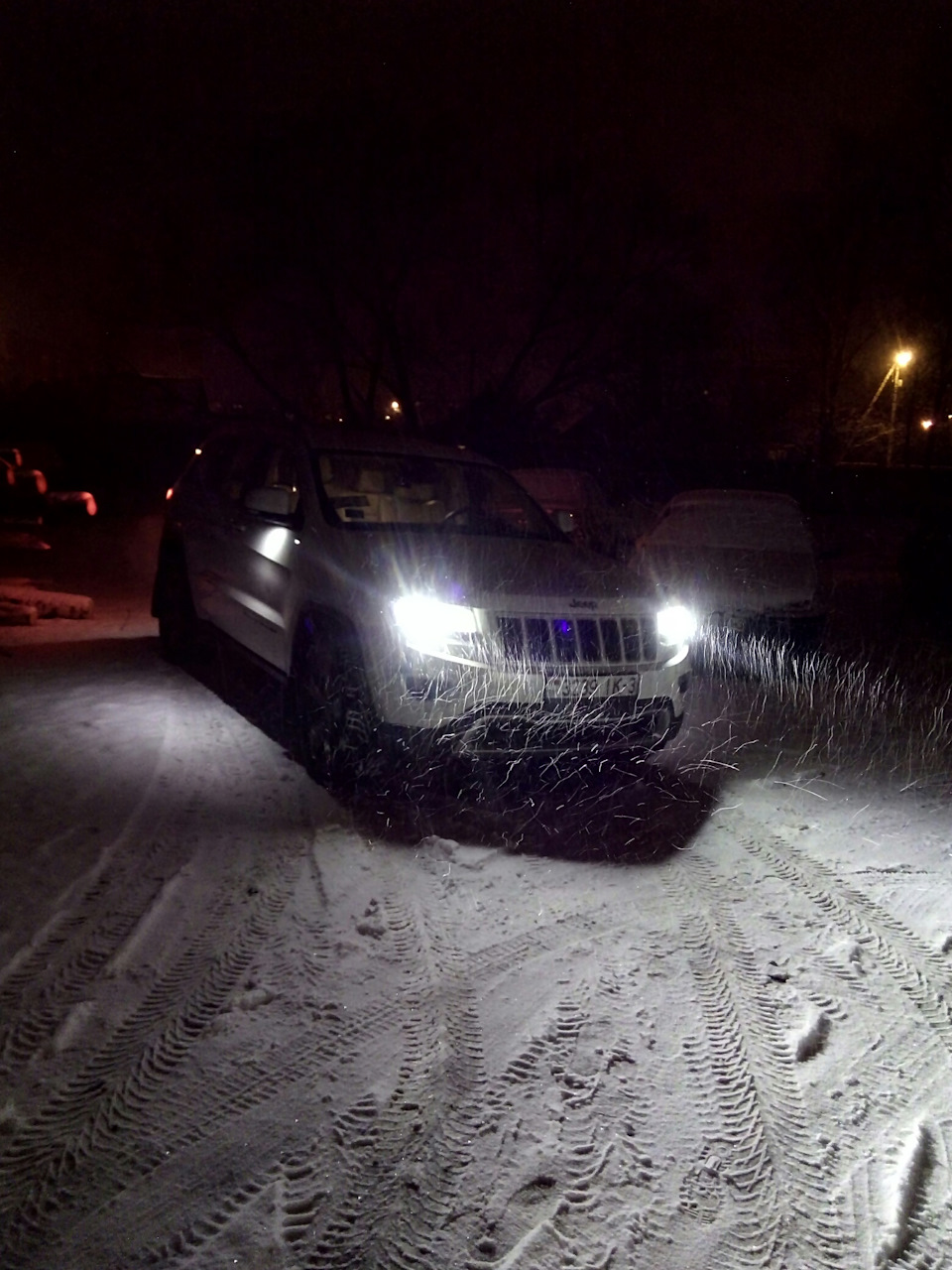 Фото в бортжурнале Jeep Grand Cherokee (WK2)