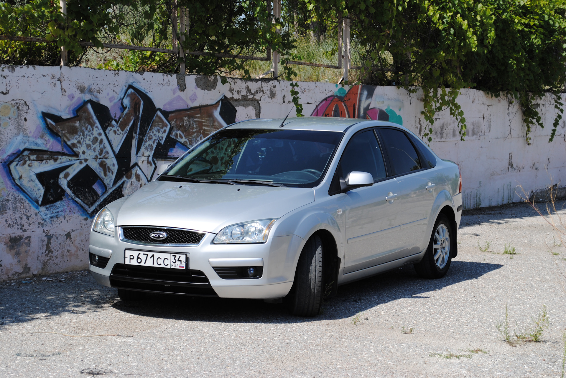 Купить форд фокус ставропольский. Форд фокус 14. Ford Focus 2 2007. Форд фокус 2010. Форд фокус 2005 года с гос номером.