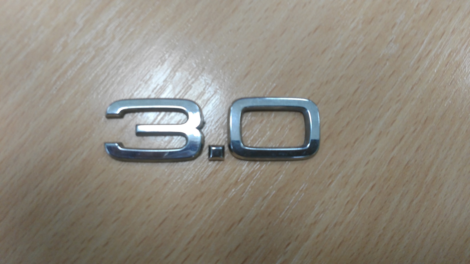 00 003. Шильдик Audi 3.0t. Шильдик 3.0 TDI. Шильдик Subaru 3.0. Шильдик 3.0 CDI.