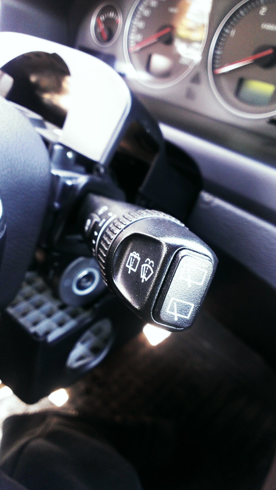 Переключатель дворников — Volvo XC70 II, 2,4 л, 2005 года | электроника ...