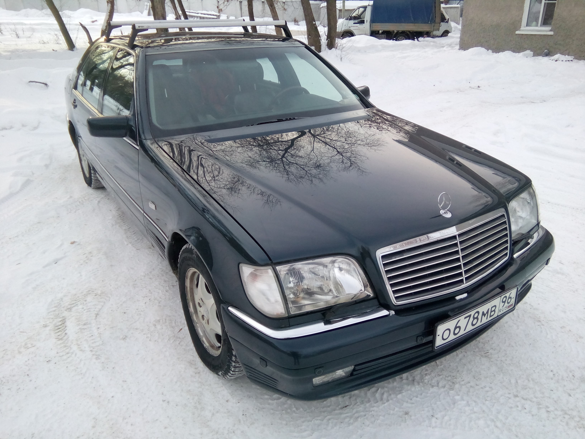 Мерседес w140 4.2. Багажник Мерседес 140. Багажник на крышу Мерседес w140. W140 4.2.