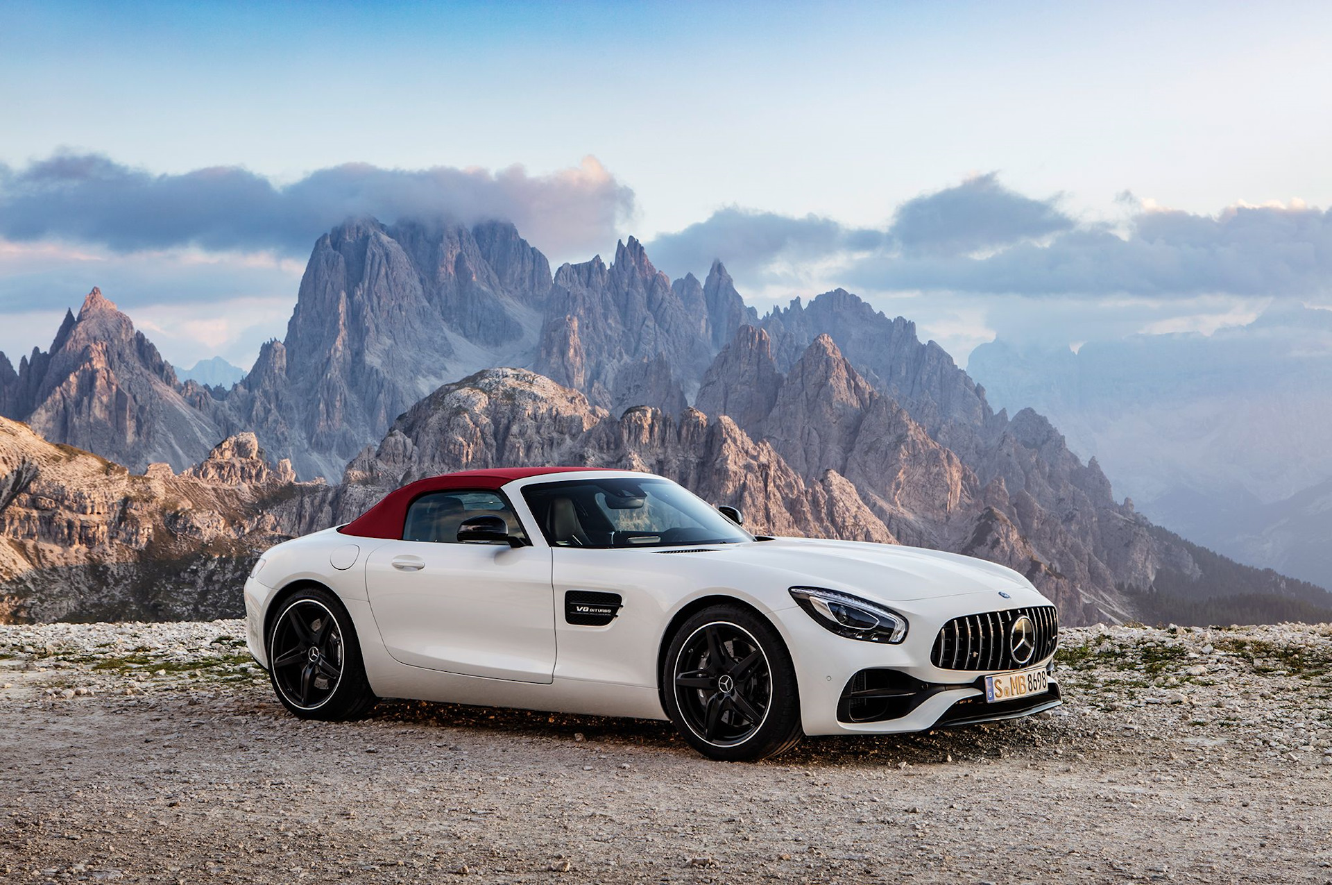 Mercedes AMG gt White