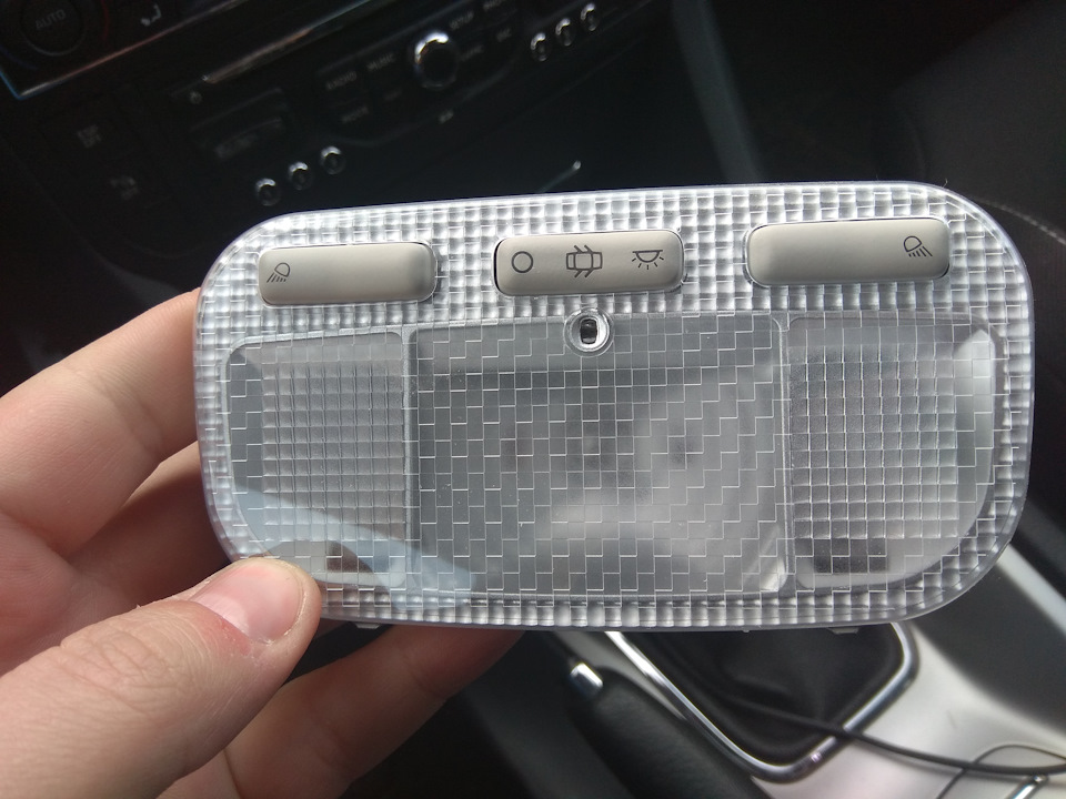 6362Q6 Citroen/Peugeot — Citroen C5 (2G). Запчасти на фото: 6362Q6