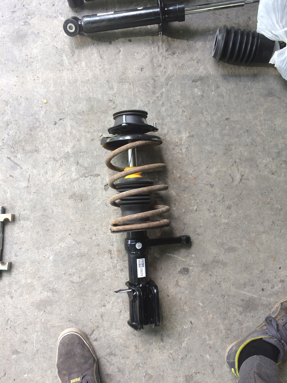 Поставил короткоходки, стучат задние — Lada 21099, 1,5 л, 2001 года ...