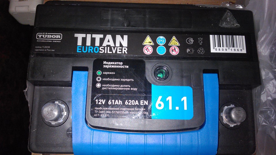 Дата аккумулятора титан. Аккумулятор Титан 61.1 Euro Silver. Аккумулятор Титан 61.1. Аккумулятор Титан евро Сильвер 61.1. Аккумулятор Титан Сильвер 70ah.