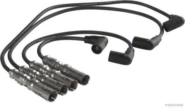 Высоковольтный провод на свечу первого цилиндра пробивает на корпус ...