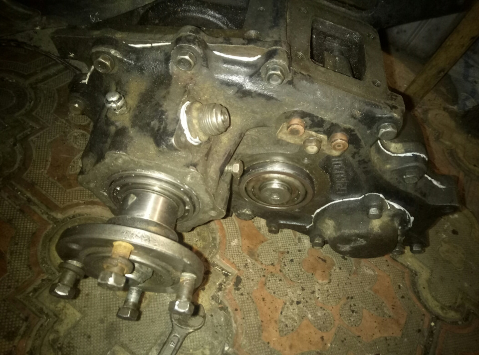 Конические подшипники на раздатку честь 3 — УАЗ 39094, 2,9 л, 2008 года ...