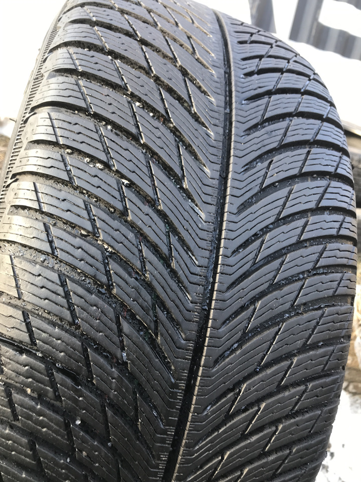 Michelin pilot alpin 4. Michelin Pilot Alpin 5 SUV. Мишлен пилот альпин 5 255/40/20. Мишелин пилот альпин 275 40 20. Мишлен 255/40/20 101w Alpin 5.