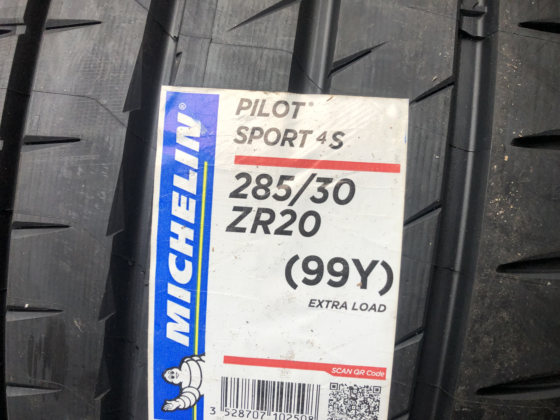 Мишлен 285/30/20. Michelin Pilot Sport 4s 285 r20. 285/30 R20. Мишлен пилот спорт 4 s рисунок.