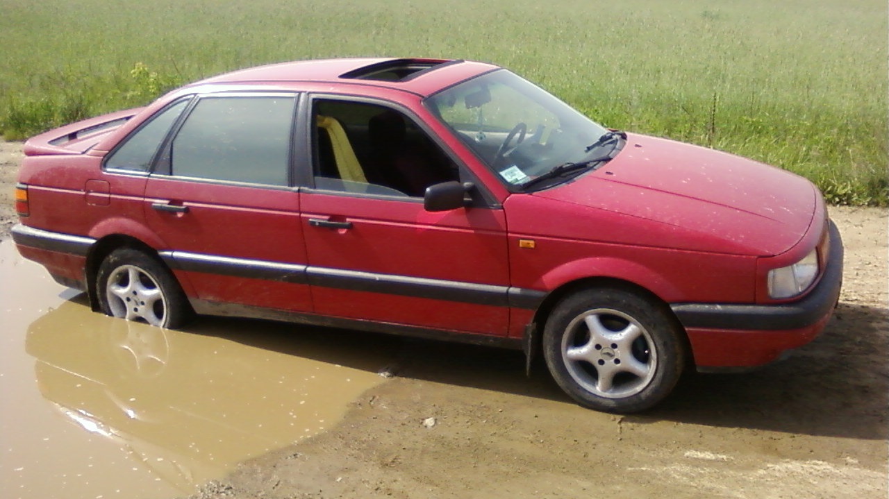 92 года фото. Фольксваген Пассат 92. Volkswagen Passat 92 года. Фольсваген Посад 92 год. Пассат универсал 92 год.