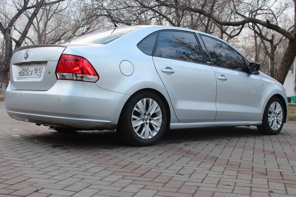 Candy white. BILSTEIN b4 Polo. BILSTEIN b4 поло седан. BILSTEIN b4 Polo sedan. BILSTEIN на поло седан.