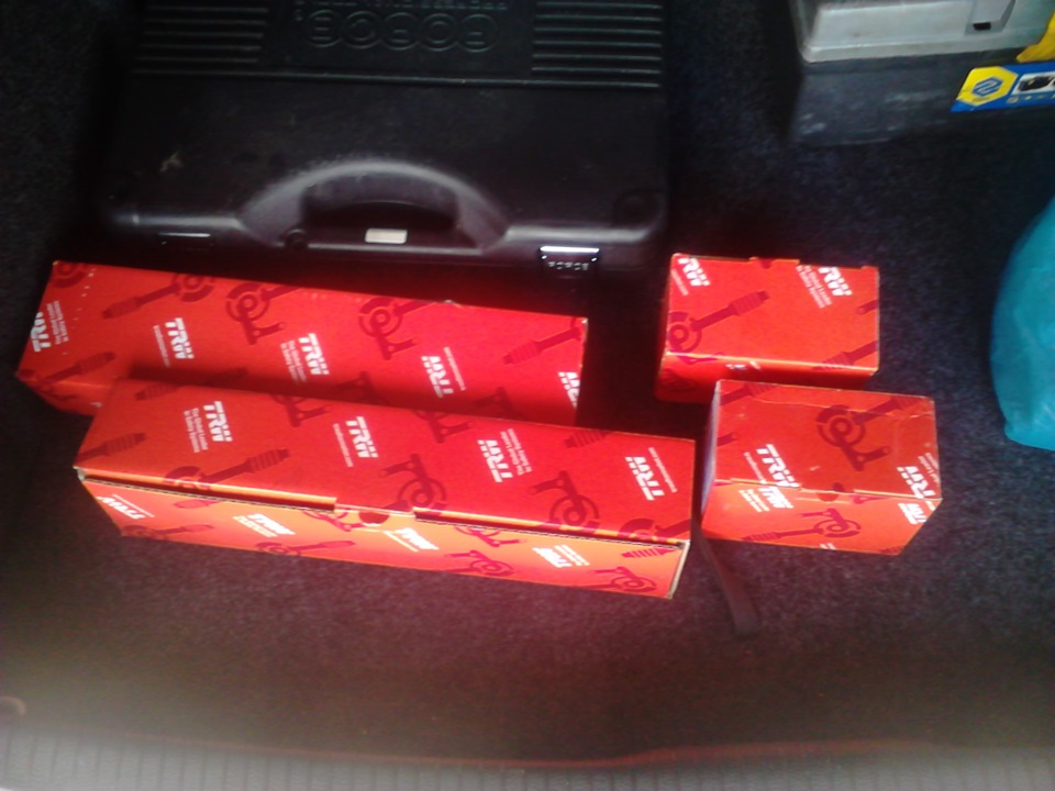 Стойки стабилизатора TRW в круг — Volkswagen Golf Mk6, 1,6 л, 2012 года ...