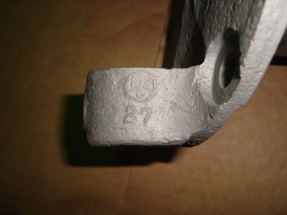 а тут 27 и не пойми что в кружке… — ГАЗ АА