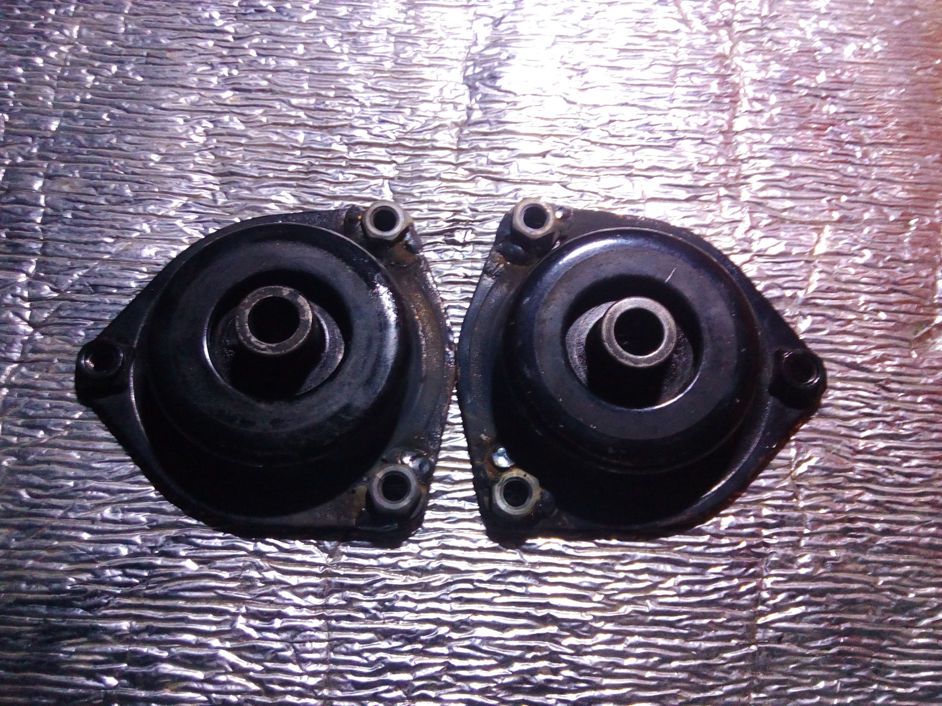 втулка заднего амортизатора ниссан альмера g15. опора верхняя передней стойки альмера классик. опора заднего амортизатора ниссан блюберд силфи 2003. опора задних амортизаторов ниссан. ниссан альмера классик задние опоры.