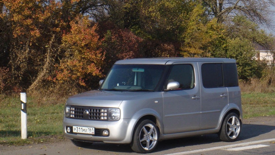 File:NISSAN cube rear.jpg - Wikipedia