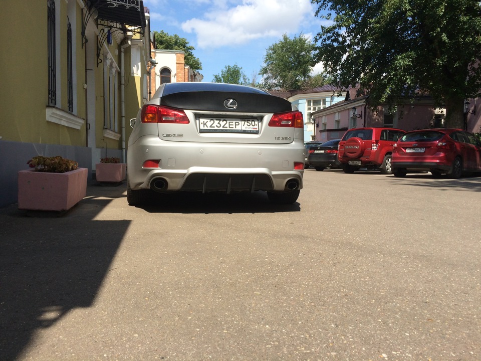 Установил задний диффузор — Lexus IS II, 2,5 л, 2006 года | тюнинг | DRIVE2