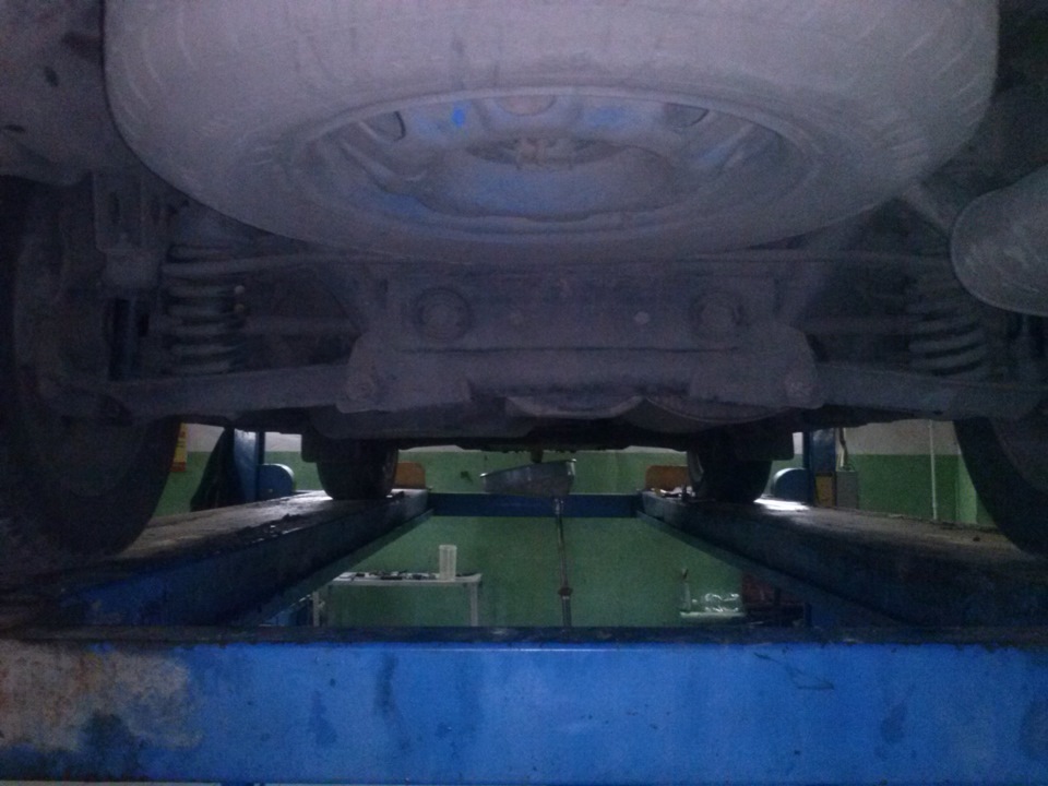 Заезжал менять масло, не мог не сфоткать. — SsangYong Rexton (2G)