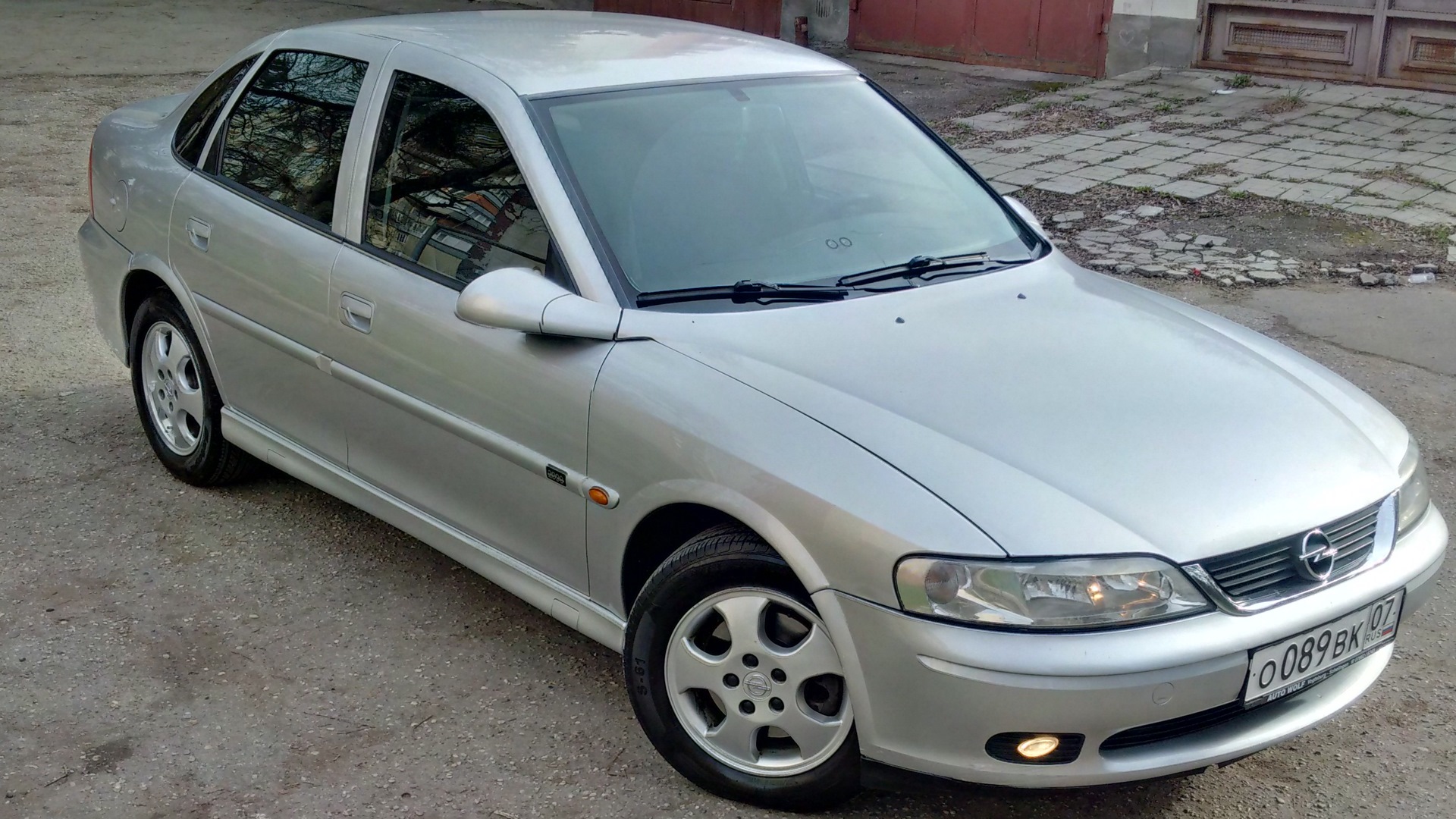 Opel Vectra B 1.6 бензиновый 2001 | 