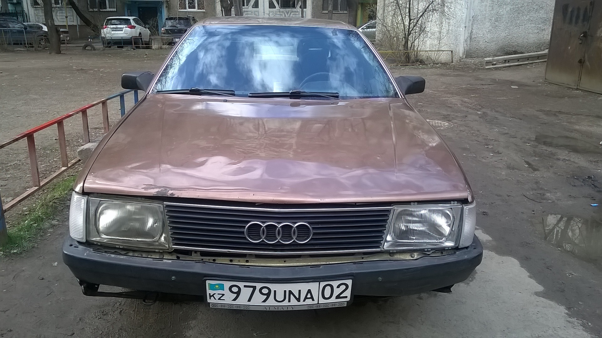 Audi 100 (C3) 1.8 бензиновый 1983 | #СекС в большом городе на DRIVE2