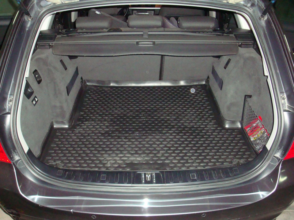Коврик полиуретановый в багажник — BMW 3 series Touring (E91), 2 л ...