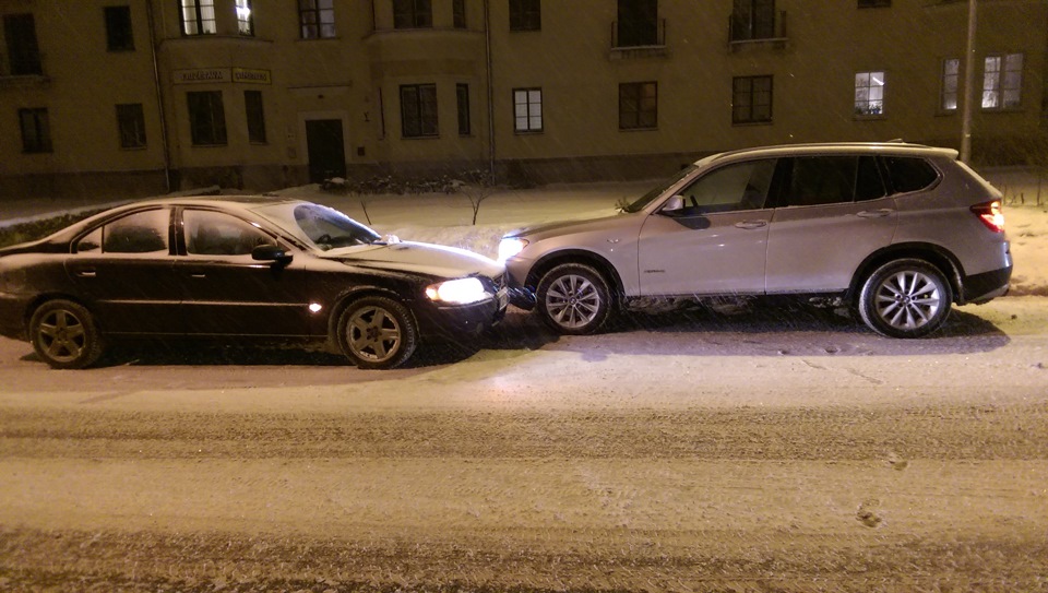Эх, снег-снежок — BMW X3 (F25), 3 л, 2012 года | ДТП | DRIVE2