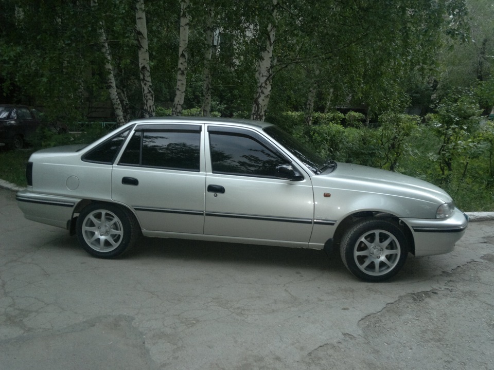 Део нексия колеса. Daewoo Nexia r15. Диски r14 Daewoo Nexia. Nexia r15. Daewoo Nexia r17.