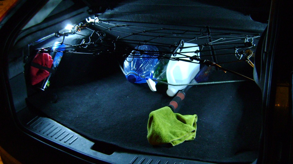 Подцветка Багажника — Ford Focus Hatchback II, 1,8 л, 2008 года ...