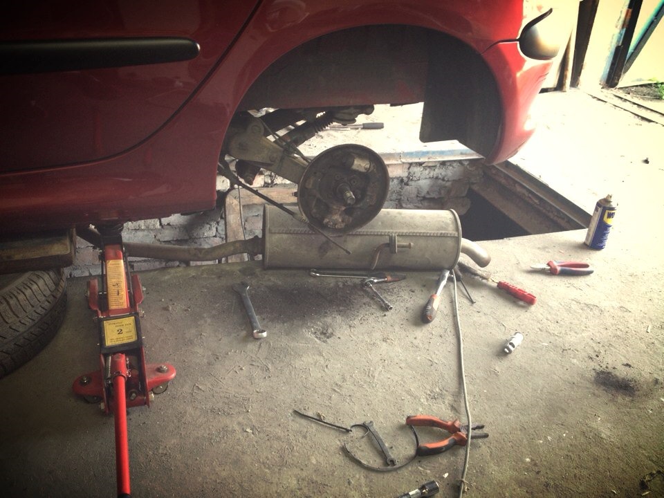 Качаем попу;) — Peugeot 206, 1,4 л, 2002 года | своими руками | DRIVE2