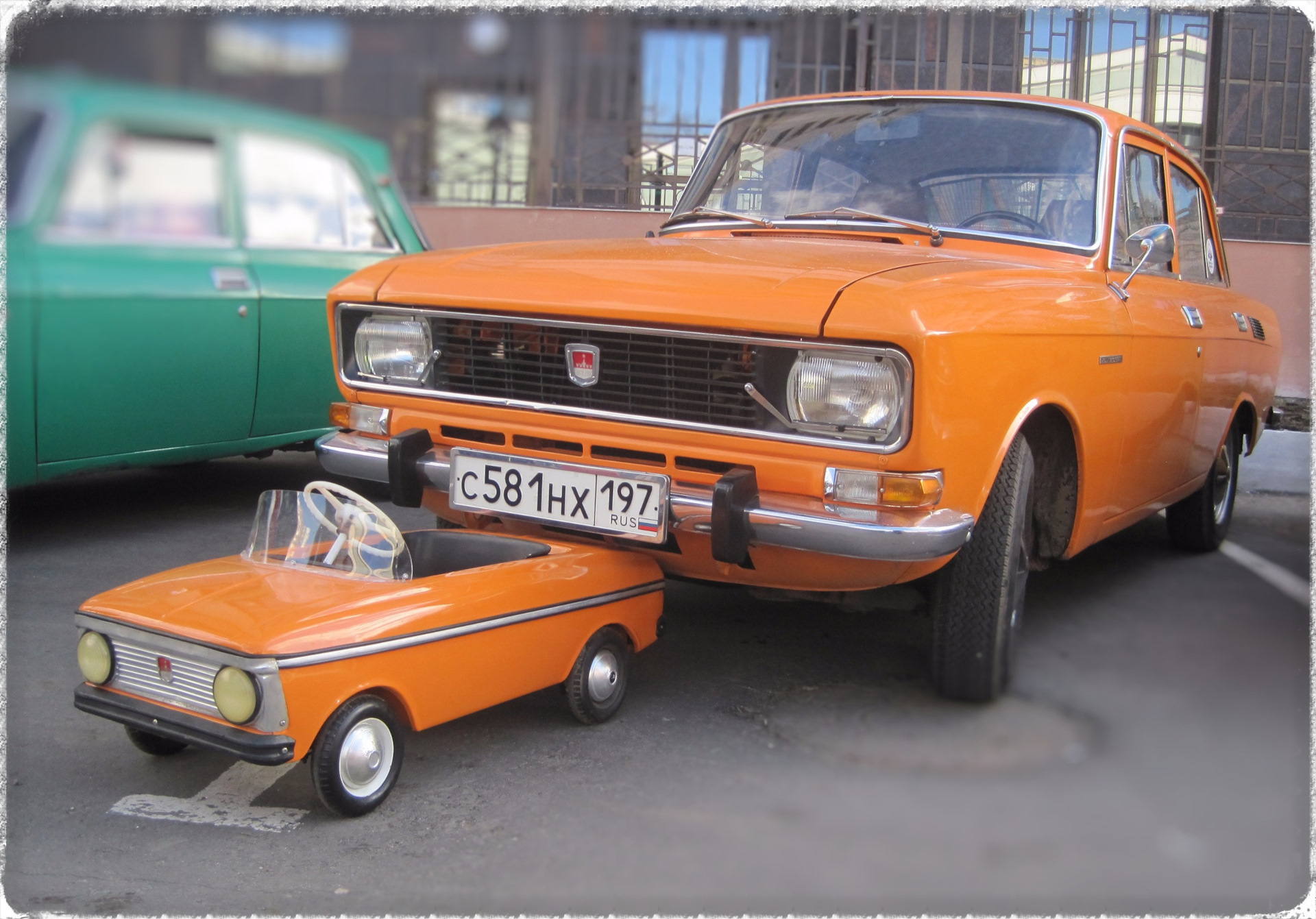 Иномарка похожая на москвич. Новый москвич 2023. Москвич 412 прототип. Желтый москвич 3. Москвич 408 и опель кадет.