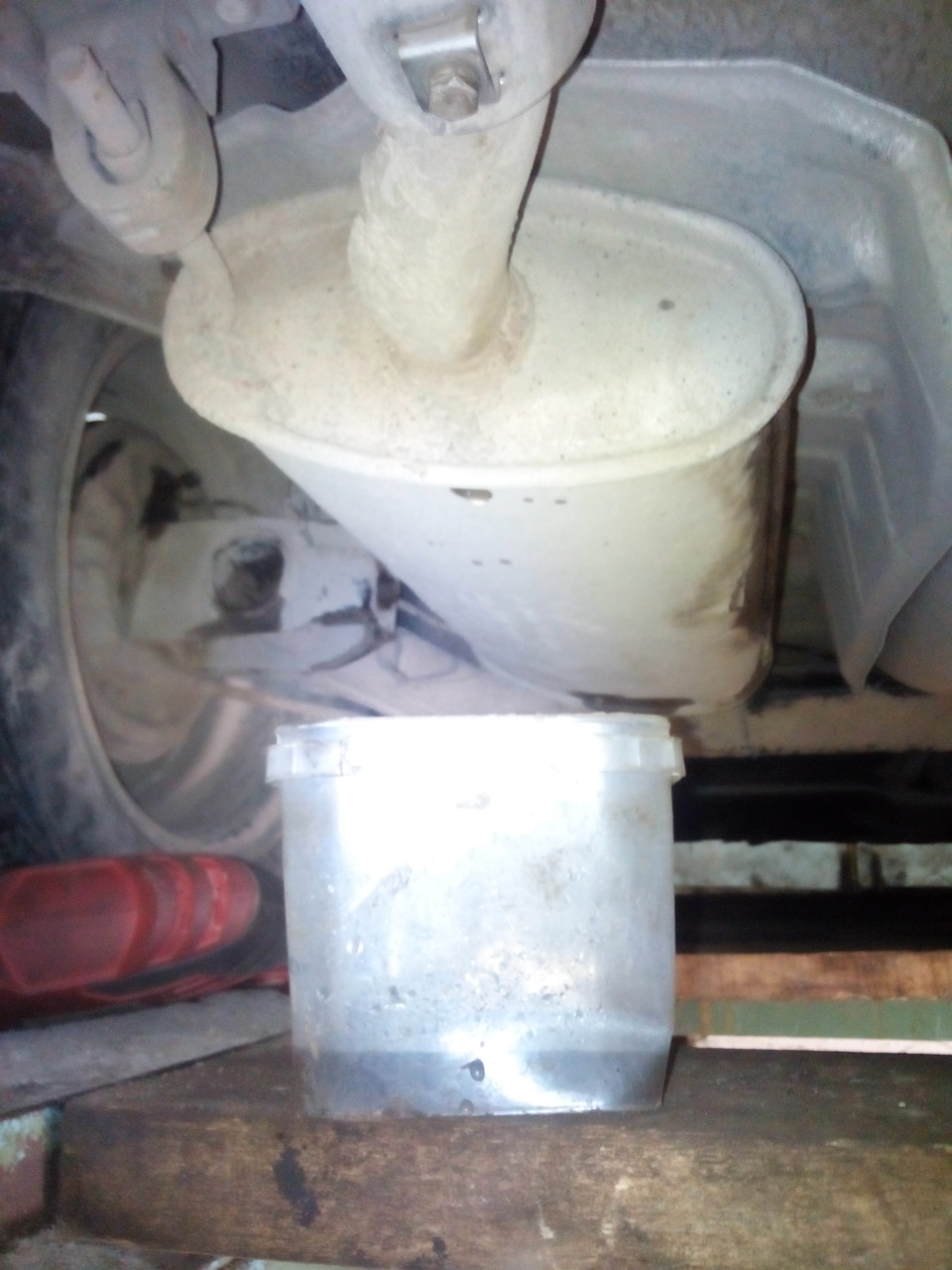 О глушителе… — Volkswagen Golf Mk3, 1,6 л, 1993 года | своими руками ...