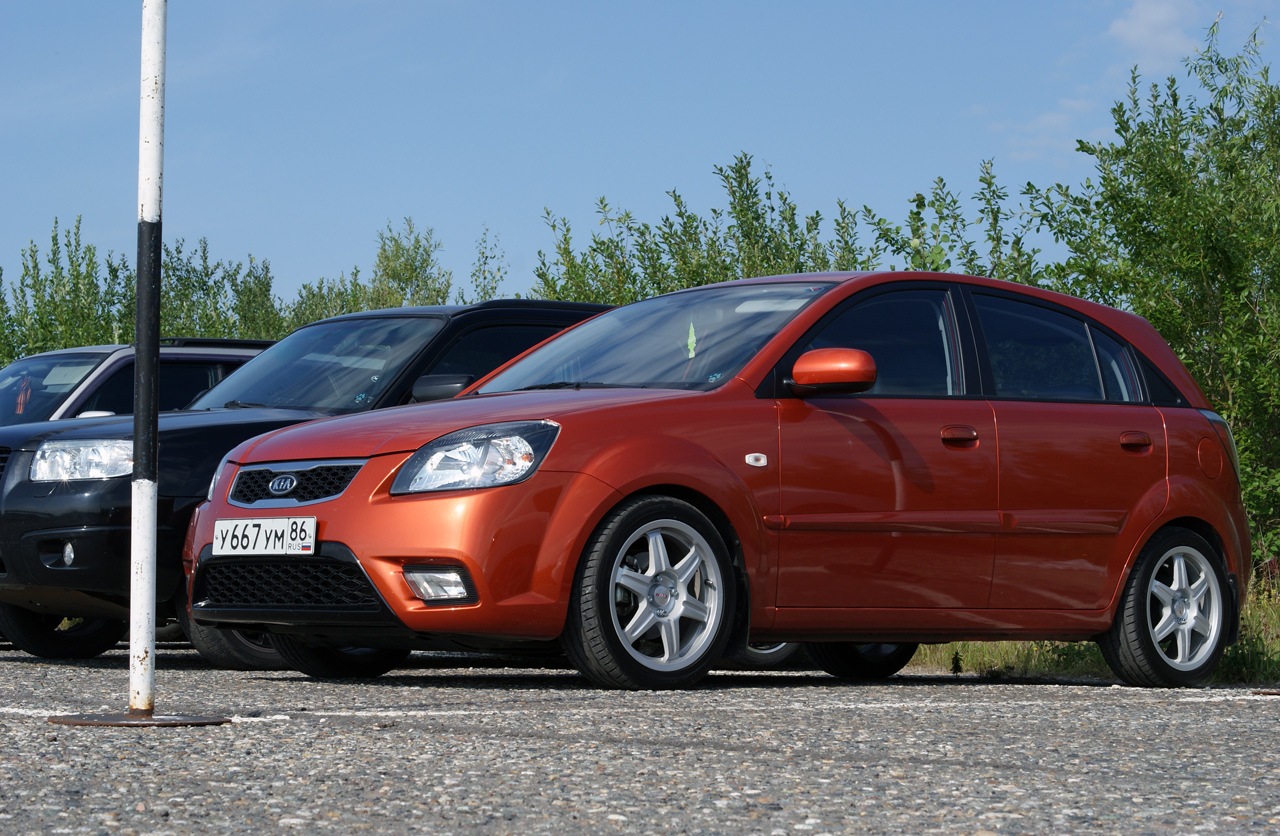 Развал-схождение и немного летних фото — KIA Rio 5-door (2G), 1,4 л, 2010  года | фотография | DRIVE2