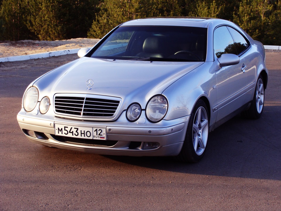 136 л купить. Mercedes Benz CLK 1998. Мерседес CLK 1998. Мерседес ЦЛК 1998. Мерседес CLK 208.