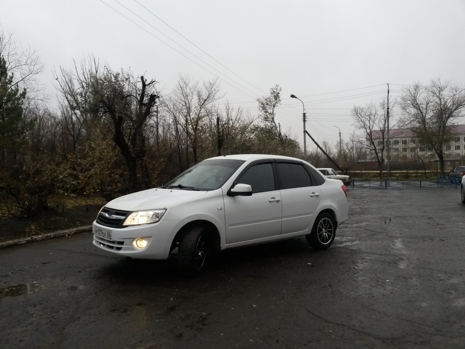 Нарыл немного осенних фоток — Lada Гранта (1G), 1,6 л, 2012 года ...
