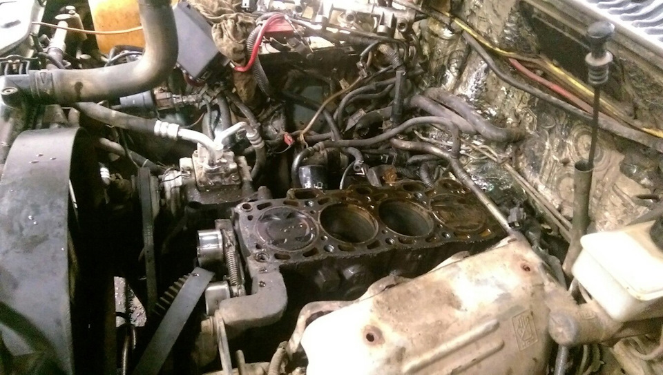 Пробило прокладку головки блока — KIA Sportage (1G), 2 л, 2000 года ...
