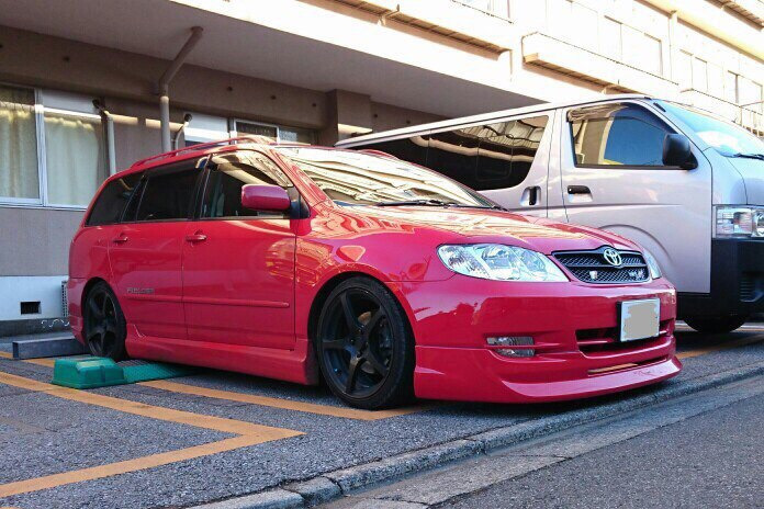 Toyota Corolla Fielder 2013 stance