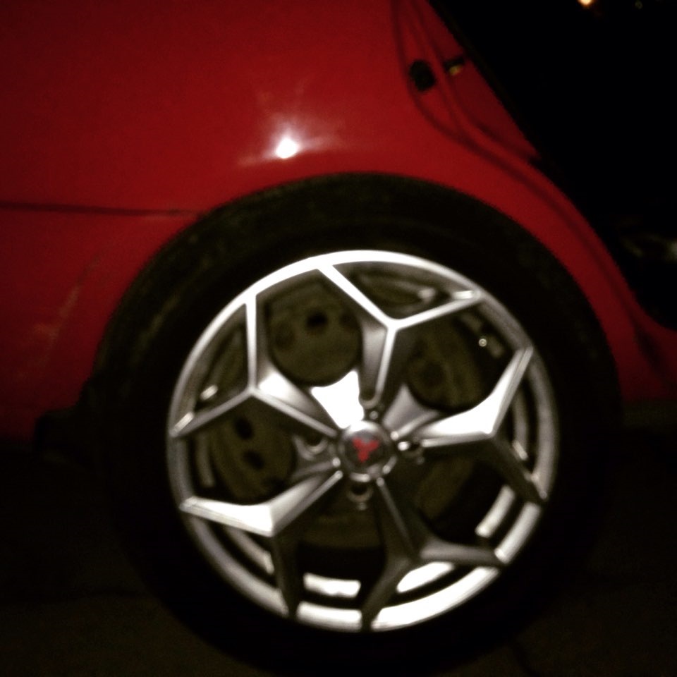 Новые катки — Mitsubishi Carisma, 1,6 л, 2000 года | колёсные диски ...