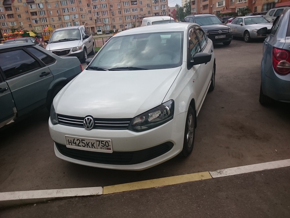 Белые — Volkswagen Polo Sedan, 1,6 л, 2015 года | тюнинг | DRIVE2