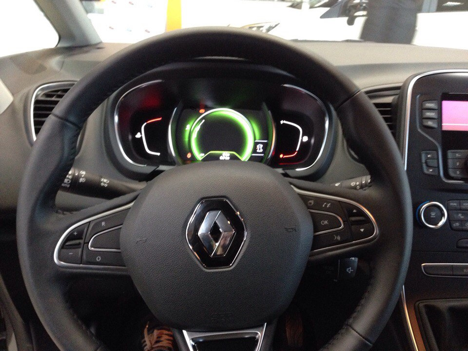 Фото в бортжурнале Renault Grand Scenic III