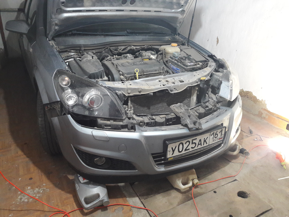 И снова лампа ближнего света… — Opel Astra H, 1,8 л, 2007 года | своими ...