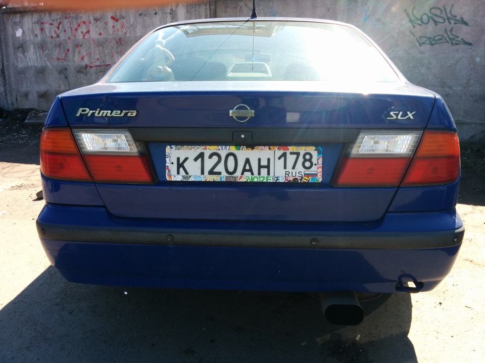 Задние фонари ниссан примера р11. Nissan primera p10 багажник. Задние фонари Nissan primera p10. Nissan primera p11 фонарь задний на багажнике.